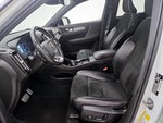 2020 XC40 Thumbnail 11