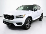 2020 XC40 Thumbnail 1