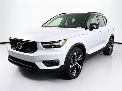 2020 Volvo XC40 T4 R-Design 4DR SUV