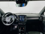 2020 XC40 Thumbnail 3