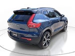 2022 XC40 Thumbnail 4