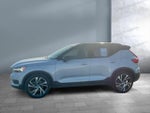 2020 XC40 Thumbnail 3