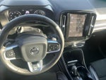 2020 XC40 Thumbnail 14
