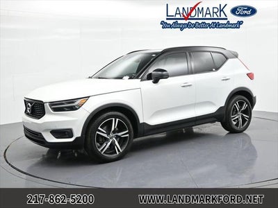 Photo of a 2020 Volvo XC40 T4 R-Design 4DR SUV for sale