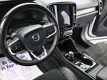 2020 XC40 Thumbnail 16