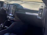 2020 XC40 Thumbnail 16