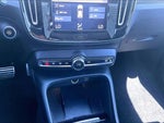 2020 XC40 Thumbnail 32