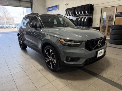 Photo of a 2020 Volvo XC40 T4 R-Design 4DR SUV for sale