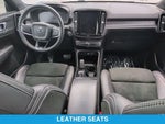 2019 XC40 Thumbnail 13