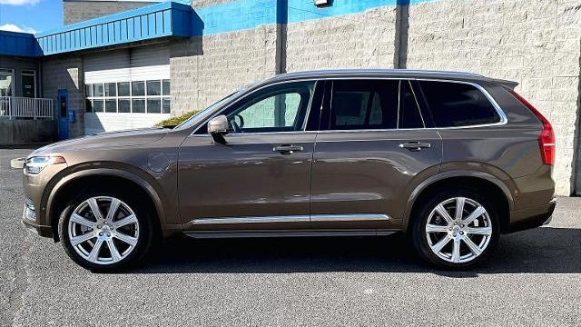 2017 Volvo XC90 T8 eAWD Inscription
