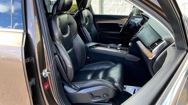 2017 Volvo XC90 T8 eAWD Inscription