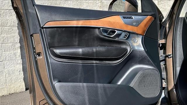 2017 Volvo XC90 T8 eAWD Inscription