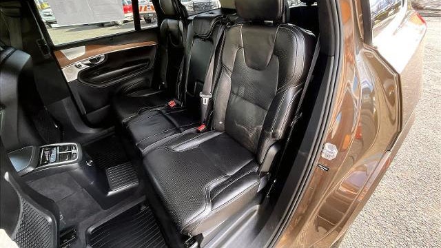 2017 Volvo XC90 T8 eAWD Inscription