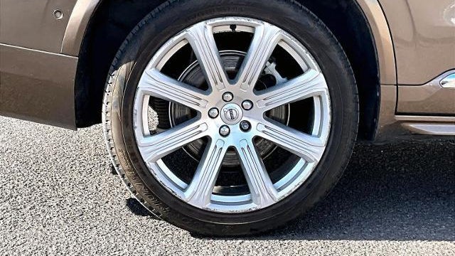 2017 Volvo XC90 T8 eAWD Inscription