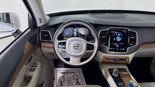 2017 Volvo XC90 T8 eAWD Inscription