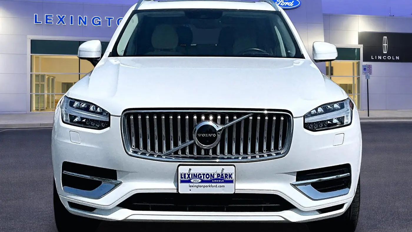 2022 Volvo XC90 Recharge T8 Inscription 7P