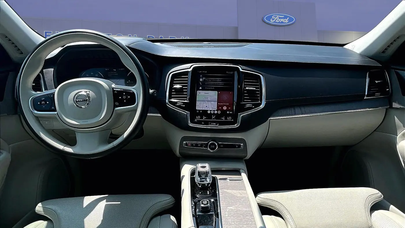 2022 Volvo XC90 Recharge T8 Inscription 7P