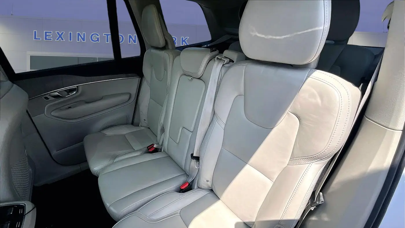 2022 Volvo XC90 Recharge T8 Inscription 7P