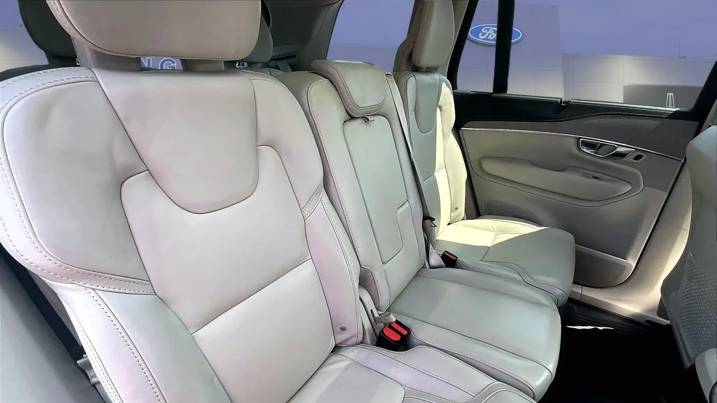 2022 Volvo XC90 Recharge T8 Inscription 7P