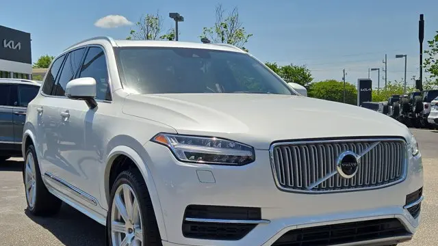 2019 Volvo XC90 T8 eAWD Inscription