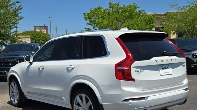 2019 Volvo XC90 T8 eAWD Inscription