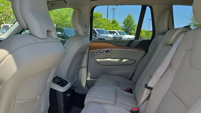 2019 Volvo XC90 T8 eAWD Inscription