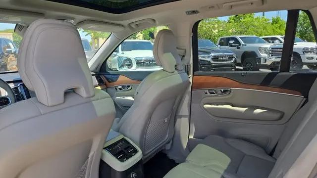 2019 Volvo XC90 T8 eAWD Inscription