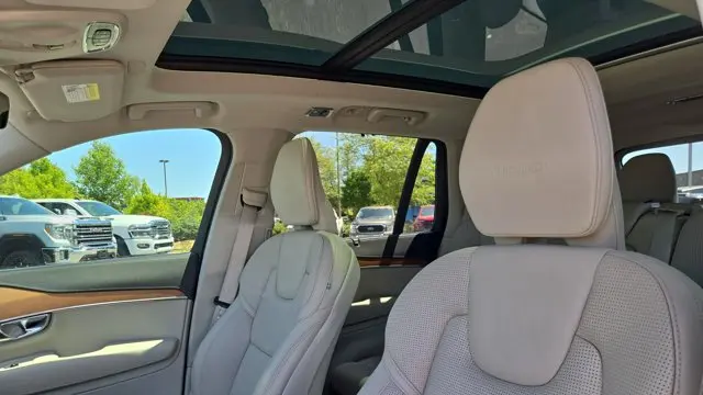 2019 Volvo XC90 T8 eAWD Inscription