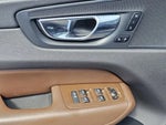 2020 XC60 Thumbnail 28