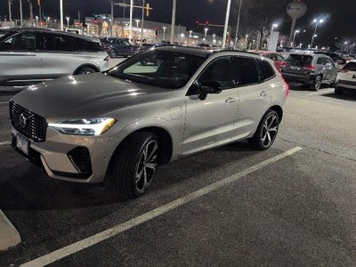 2022 Volvo XC60 Recharge Eawd T8 R-Design 4DR SUV