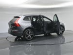 2021 XC60 Recharge Thumbnail 5