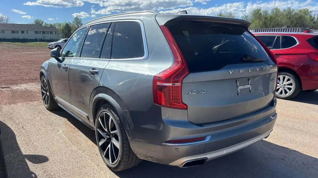 2018 Volvo XC90 T8 eAWD Inscription