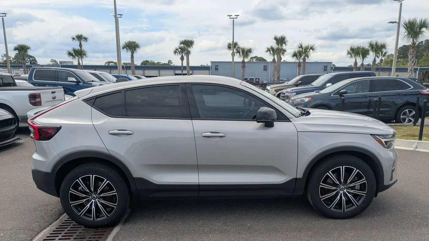 2023 Volvo C40 Recharge Twin Plus
