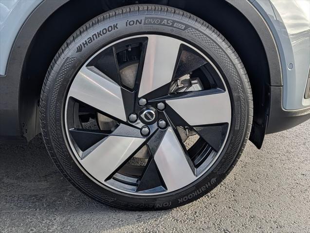 2023 Volvo C40 - $28,813