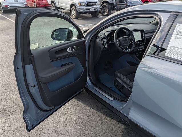 2023 Volvo C40 - $28,813