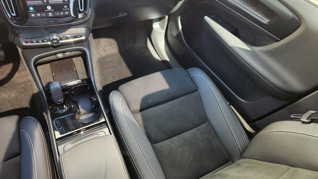 2023 Volvo C40 Recharge Twin Ultimate