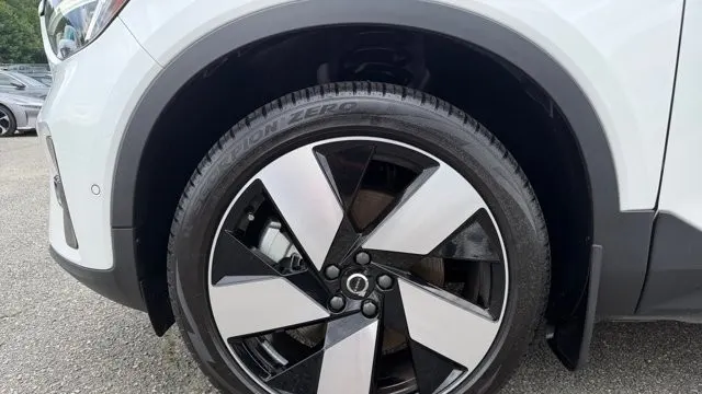 2023 Volvo C40 Recharge Twin Ultimate