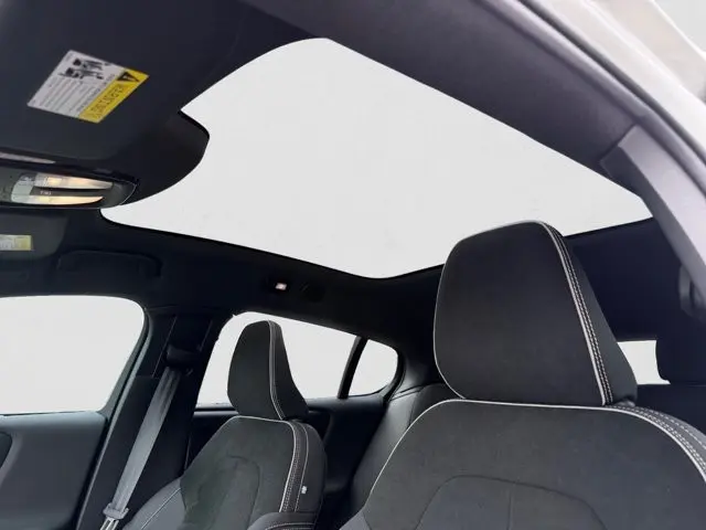 2023 Volvo C40 - $29,995