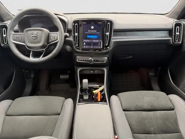 2023 Volvo C40 - $29,995