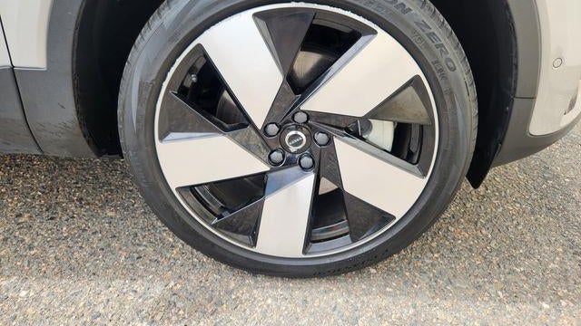 2023 Volvo XC40 Recharge Twin Ultimate