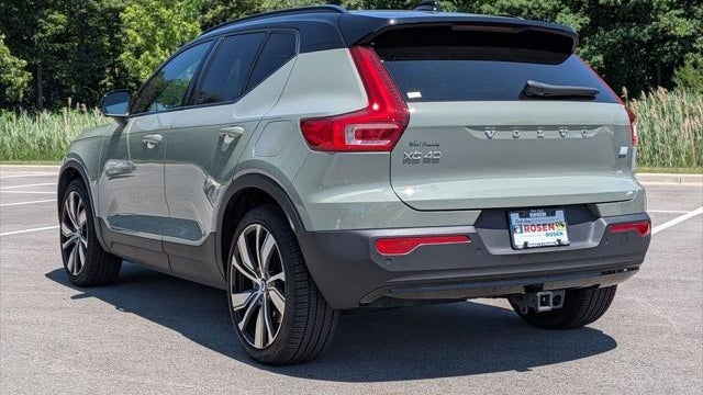 2021 Volvo XC40 Recharge Pure Electric P8