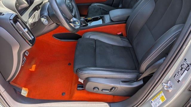 2021 Volvo XC40 Recharge Pure Electric P8