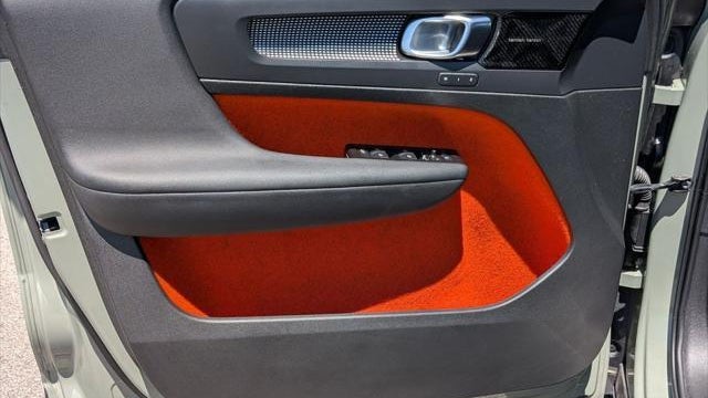 2021 Volvo XC40 Recharge Pure Electric P8