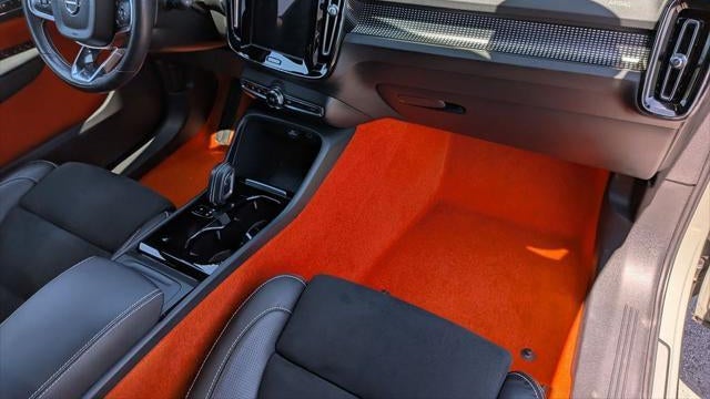 2021 Volvo XC40 Recharge Pure Electric P8