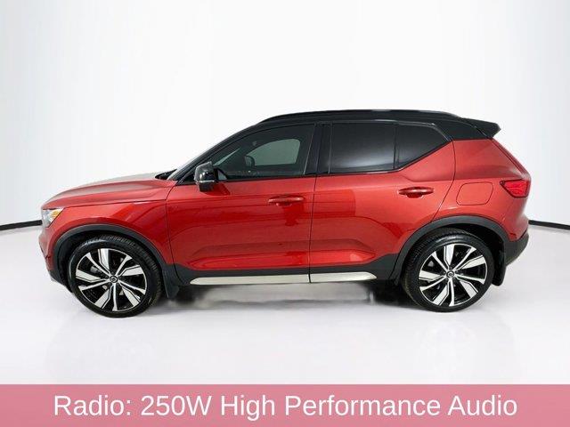 2021 Volvo XC40 - $22,869