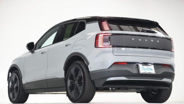 2026 Volvo EX30 Cross Country Twin Ultra