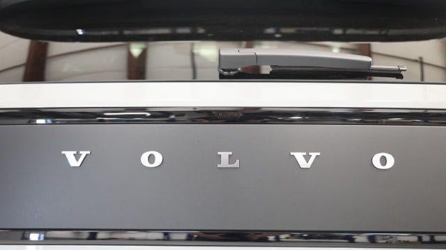 2026 Volvo EX30 Cross Country Twin Ultra