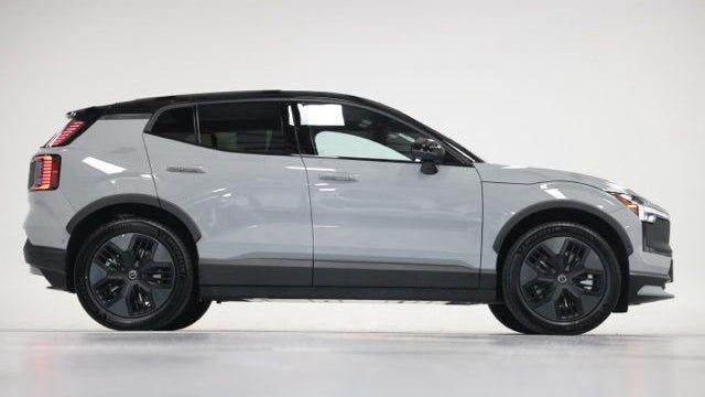 2026 Volvo EX30 Cross Country Twin Ultra