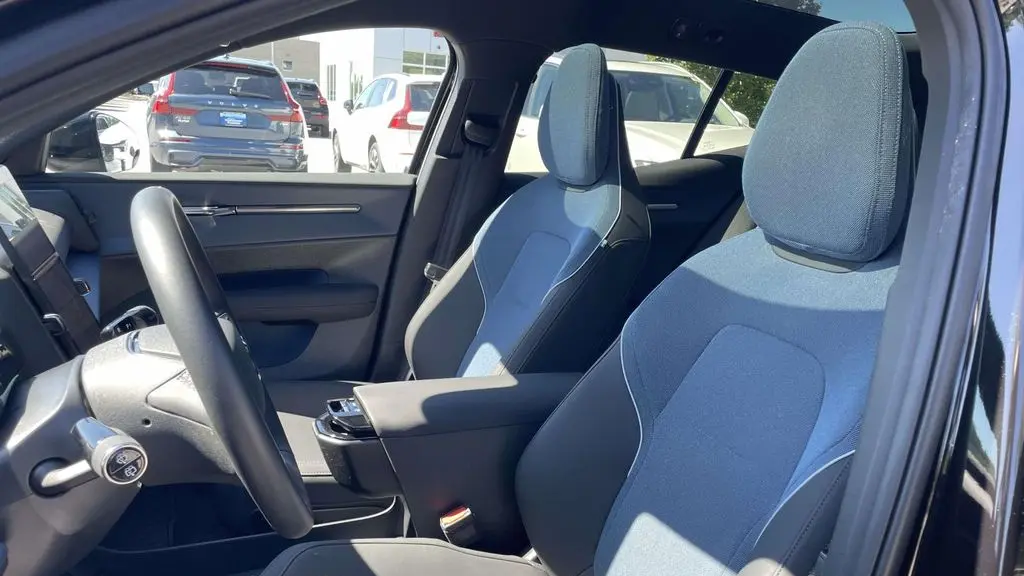 2025 Volvo EX30 Twin Ultra