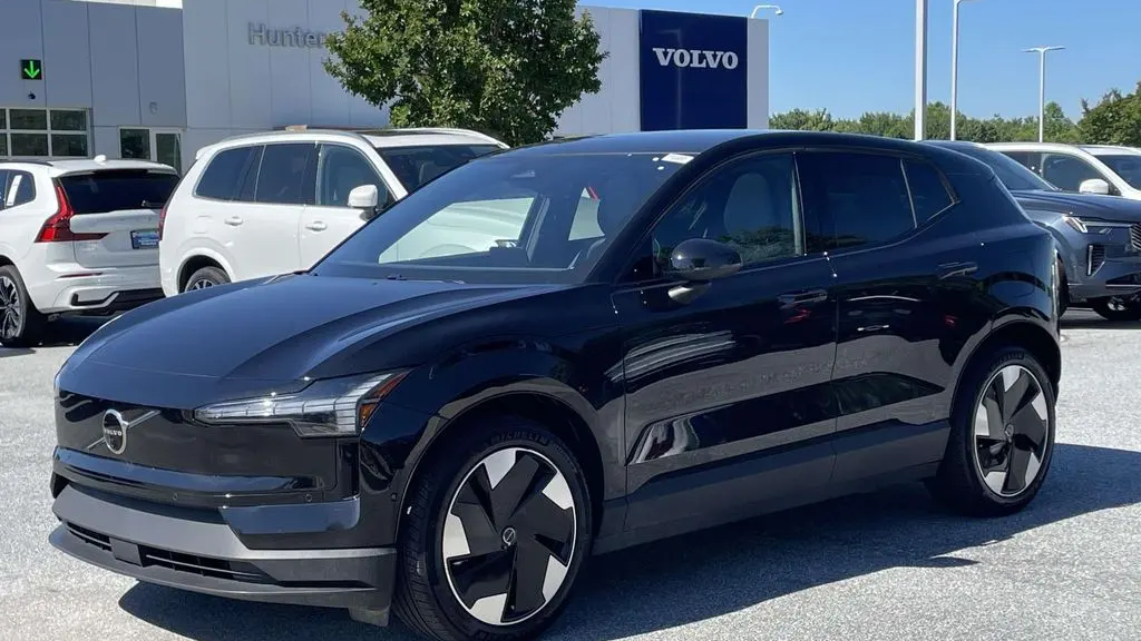 2025 Volvo EX30 Twin Ultra